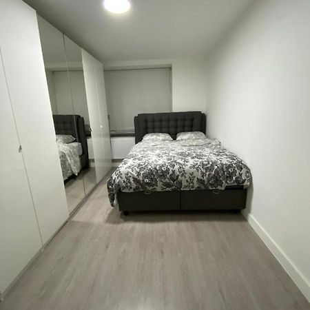 Appartement Deux Chambres Pres De Atomium Brussel Eksteriør bilde