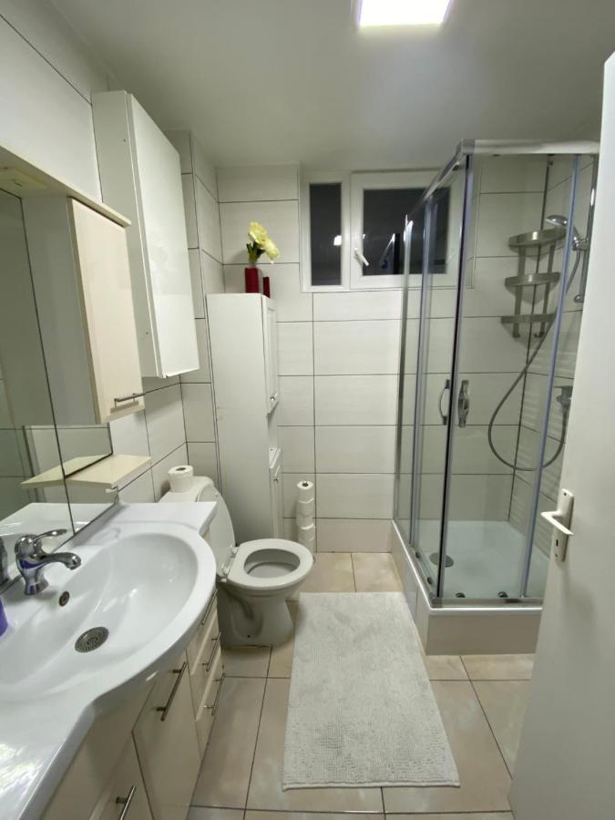 Appartement Deux Chambres Pres De Atomium Brussel Eksteriør bilde