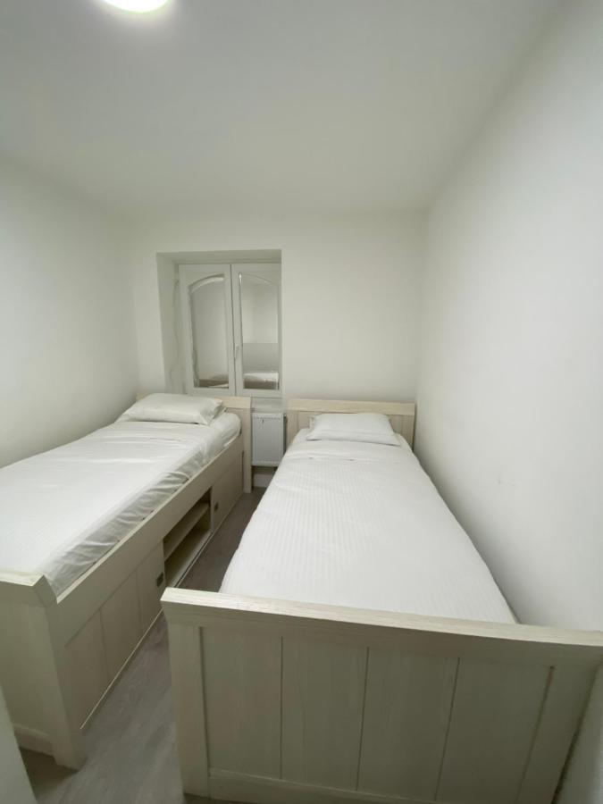 Appartement Deux Chambres Pres De Atomium Brussel Eksteriør bilde